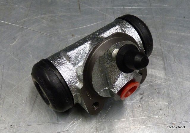 Cylindre frein arriere - 25.4mm -
Peugeot 404 (cliquer sur detail)