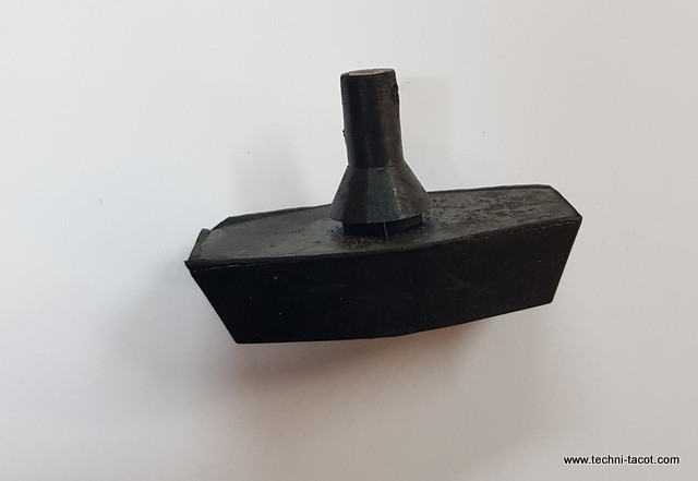 Tampon butee caoutchouc pour batterie - Peugeot 203