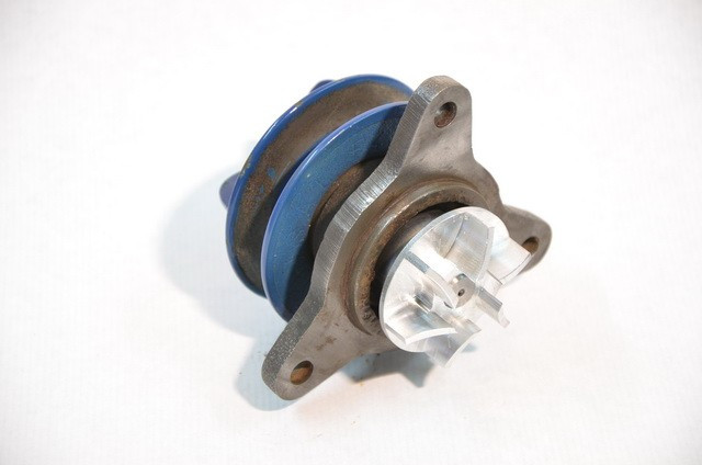 Pompe a eau Ford Vedette - echange standard